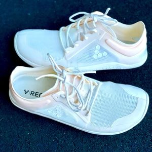 Vivobarefoot Primus Lite III